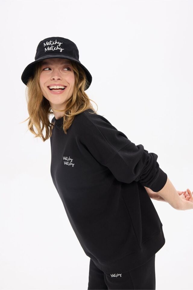 Black Bucket Hat